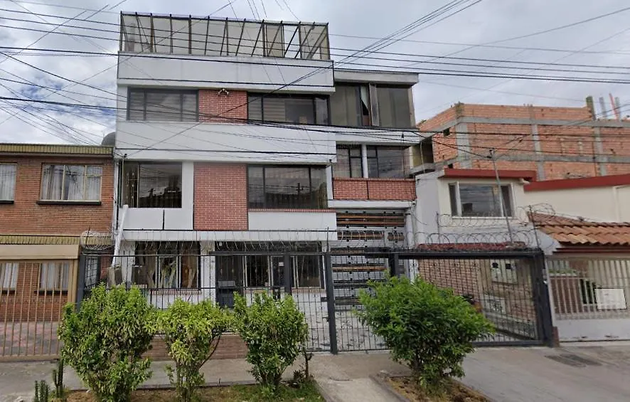 Apartasuites Bogota 53 Cerca Al Aeropuerto 02
