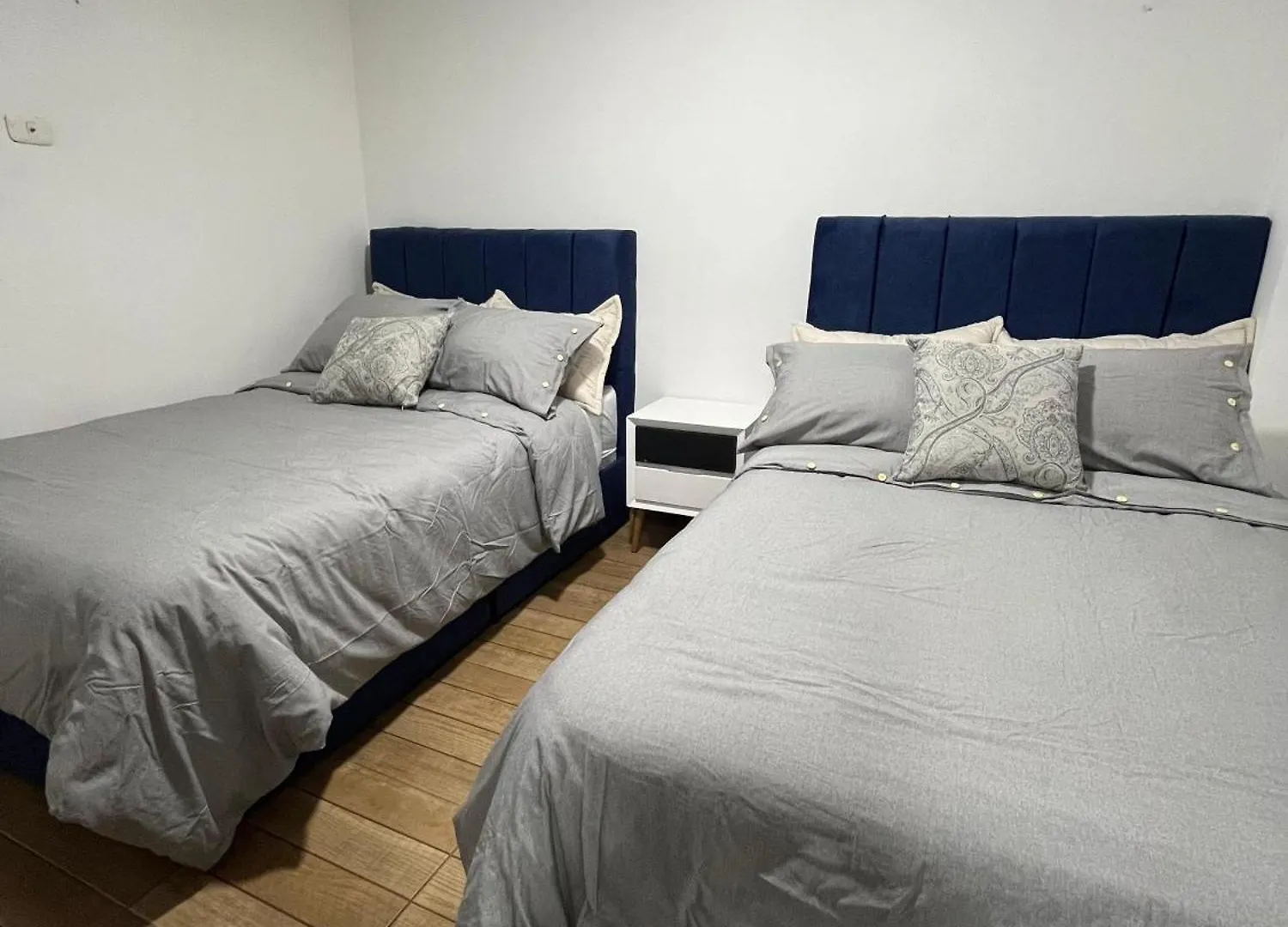Apartasuites Bogota 53 Cerca Al Aeropuerto 02 コロンビア